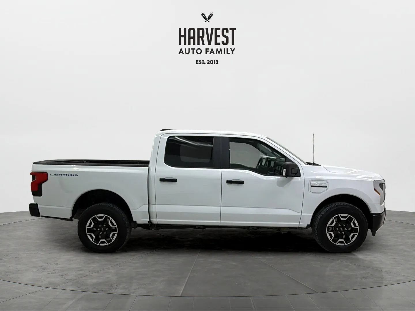 Used 2022 Ford F150 Lightning Pro w/ Tow Technology Package AWD/4WD image 8