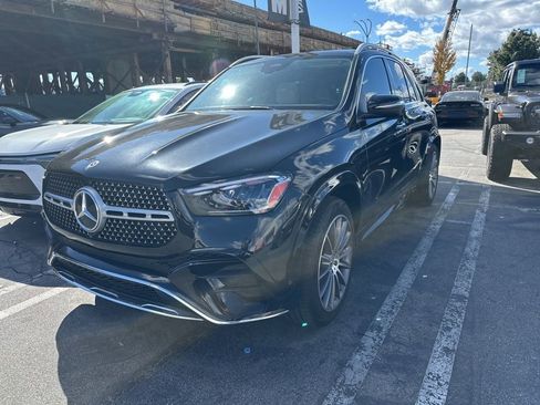 Used 2024 Mercedes-Benz GLE 350 4MATIC image 3