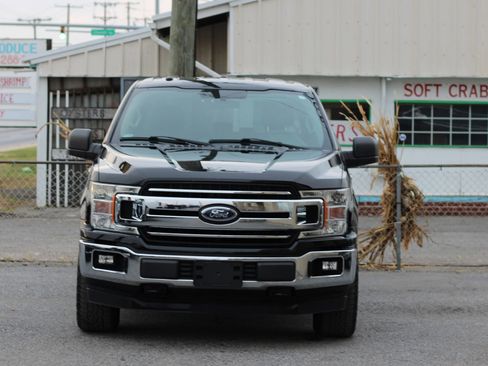 Used 2018 Ford F150 XLT AWD/4WD image 2