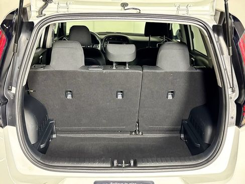 Used 2025 Kia Soul LX w/ LX Technology Package FWD image 20