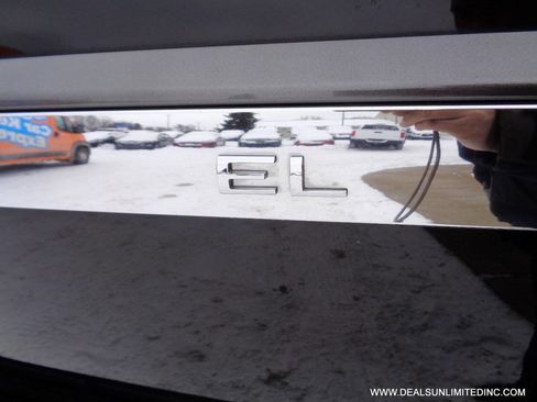 Used 2017 Ford Expedition EL XLT image 6