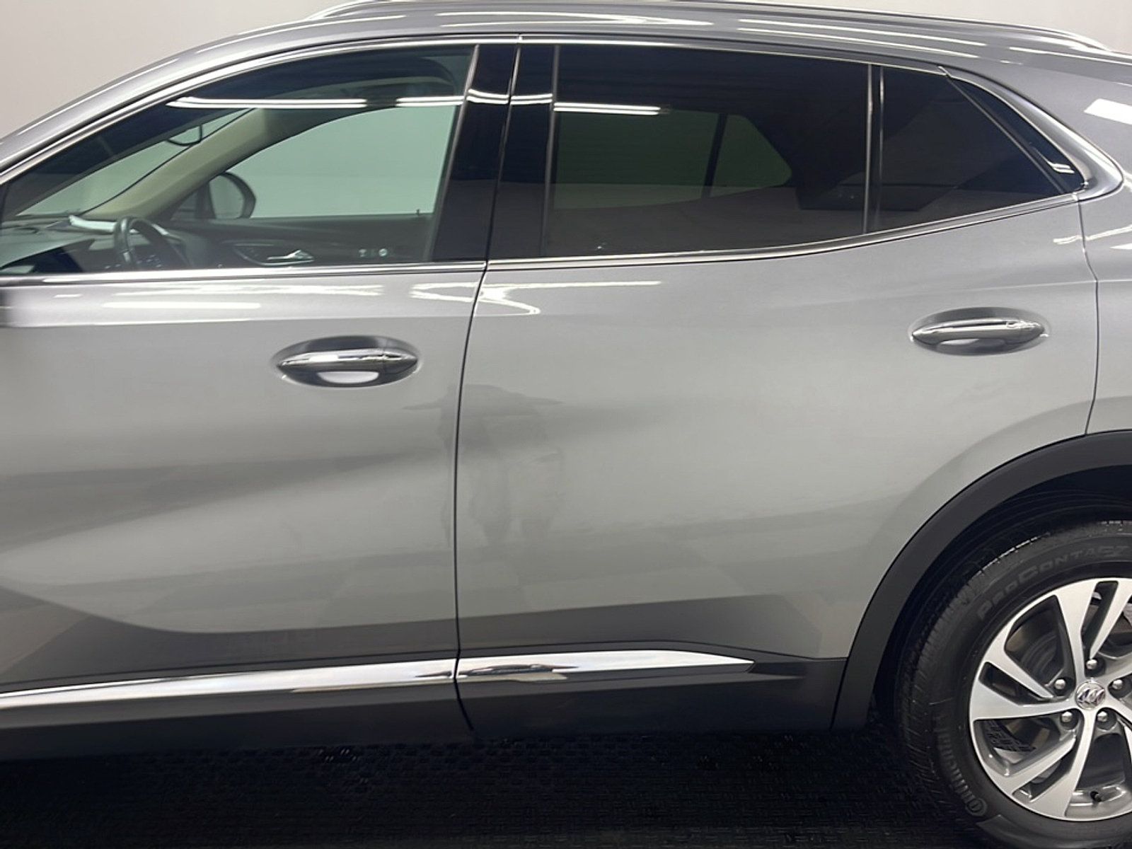 Used 2023 Buick Envision Essence AWD/4WD image 13
