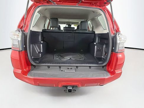 Used 2023 Toyota 4Runner SR5 Premium w/ Moonroof Package RWD image 27