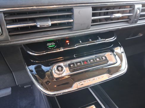 Used 2023 Lincoln Corsair FWD image 19