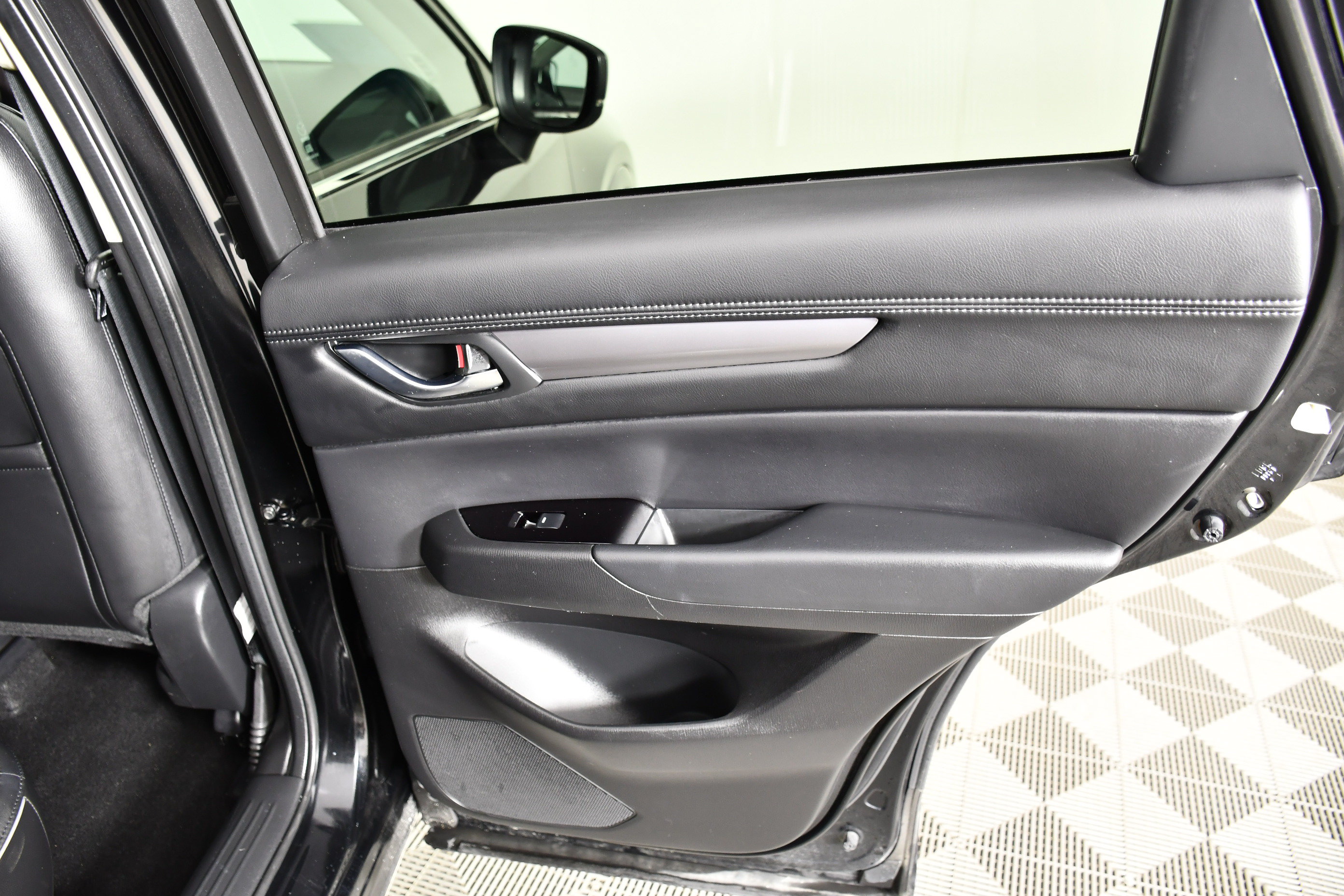Used 2025 MAZDA CX-5 AWD 2.5 S w/ Preferred Package image 42