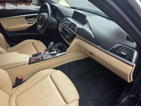 Used 2017 BMW 330i xDrive Sedan AWD/4WD image 19