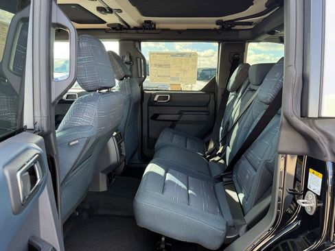 New 2025 Ford Bronco Heritage Edition image 9