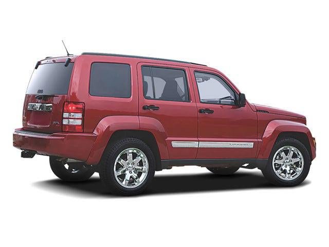 Used 2008 Jeep Liberty Limited w/ Premium Group AWD/4WD image 2