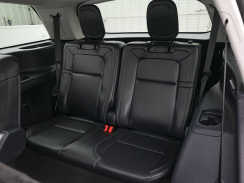 Used 2025 Lincoln Aviator Reserve w/ Luxury Package AWD/4WD image 21