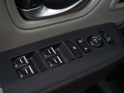 Used 2024 Honda Pilot Touring image 25