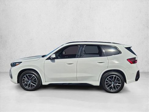 Used 2024 BMW X1 xDrive28i w/ Technology Package image 8