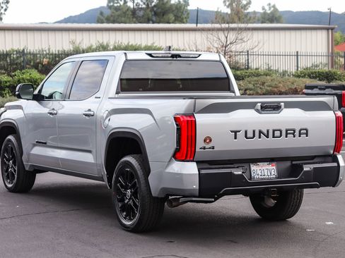 Used 2024 Toyota Tundra Limited AWD/4WD image 5