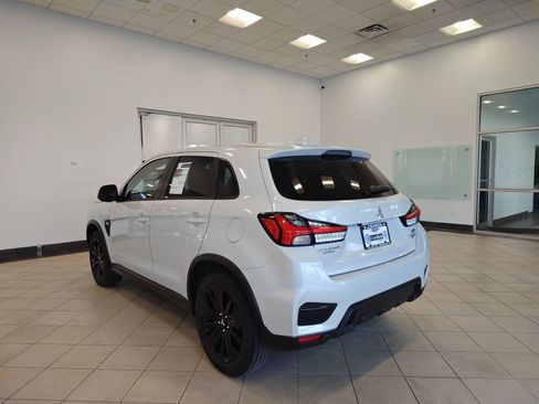 Used 2025 Mitsubishi Outlander Sport LE image 5
