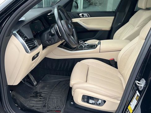 Certified 2022 BMW X5 xDrive40i w/ M Sport Package image 10