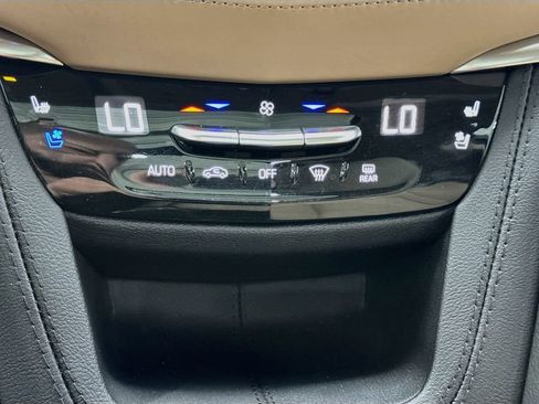 Used 2024 Cadillac XT5 Premium Luxury w/ Platinum Package AWD/4WD image 18