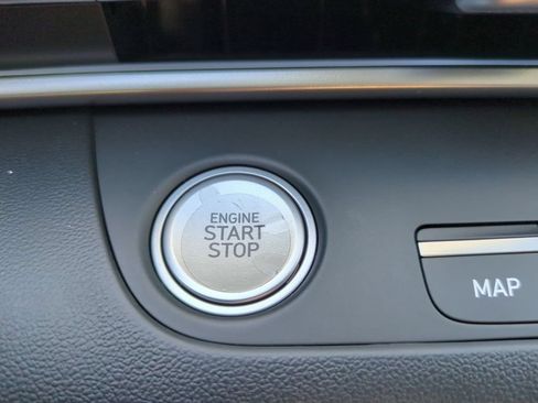 New 2026 Hyundai Elantra Limited FWD image 36