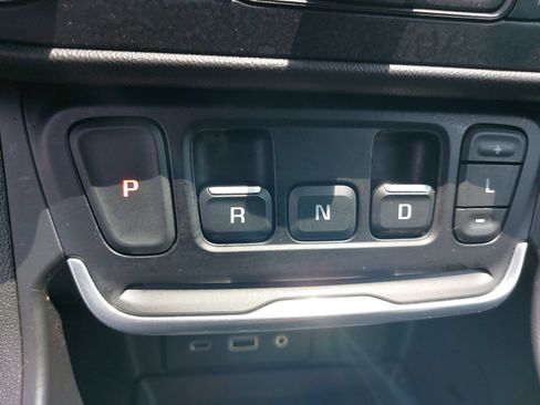 Used 2020 GMC Terrain SLT w/ Preferred Package AWD/4WD image 25