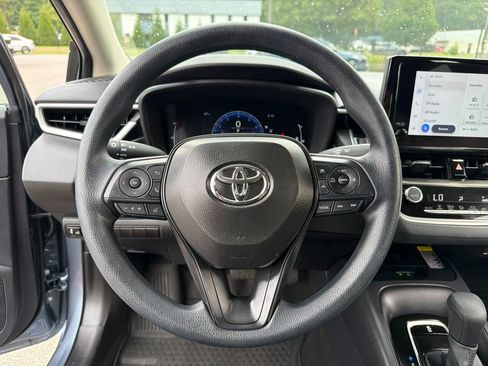 Used 2026 Toyota Corolla LE w/ LE Premium Package FWD image 15
