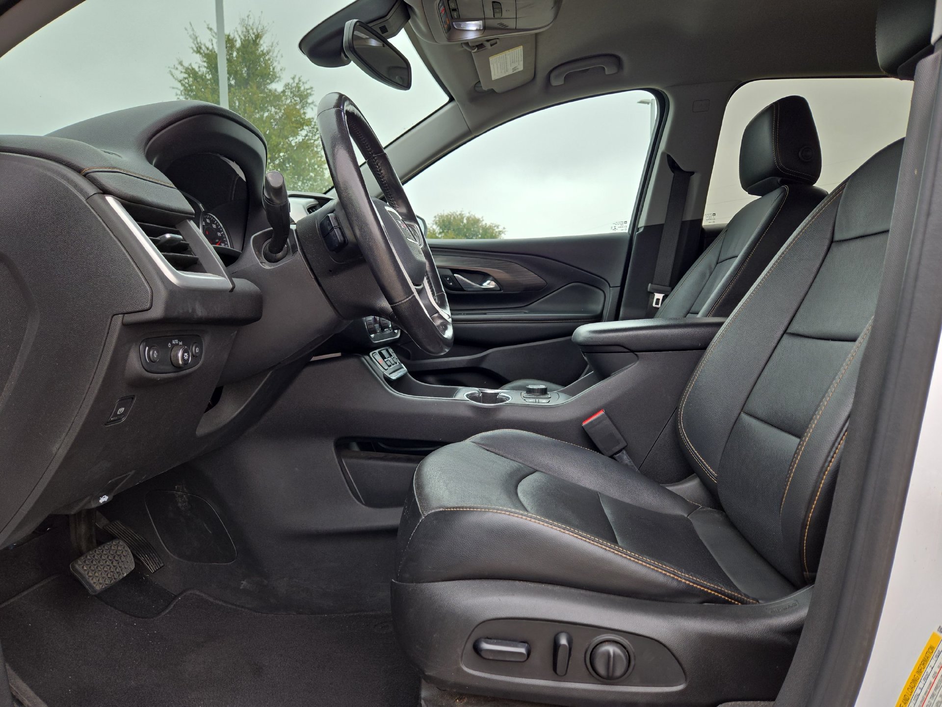Used 2021 GMC Terrain SLT w/ Elevation Edition FWD image 16