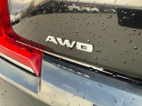 Used 2018 Cadillac XTS Luxury image 10