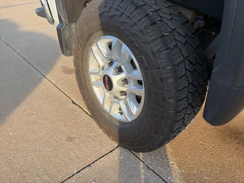 Used 2022 GMC Sierra 2500 SLE w/ SLE Value Package; image 47