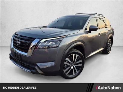 Used 2025 Nissan Pathfinder Platinum