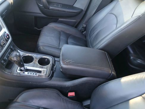 Used 2016 GMC Acadia SLT image 8