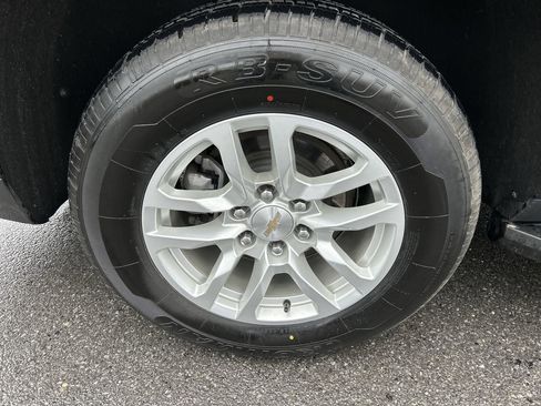 Used 2024 Chevrolet Tahoe LT image 9