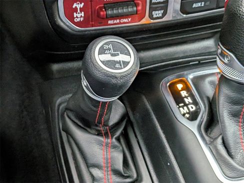 Used 2023 Jeep Wrangler Rubicon image 20