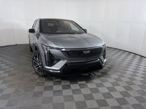 Certified 2025 Cadillac Optiq Sport 2 image 1