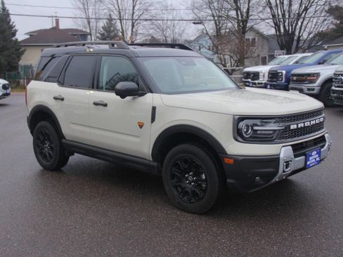 Certified 2025 Ford Bronco Sport Badlands image 7