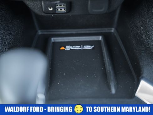 Used 2023 Chevrolet Traverse LT w/ LT Premium Package AWD/4WD image 29