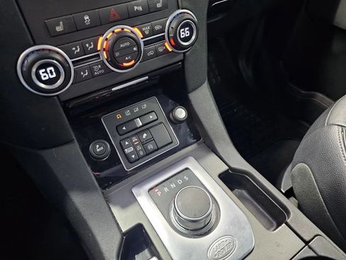 Used 2016 Land Rover LR4 HSE AWD/4WD image 18