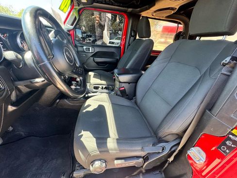 Used 2020 Jeep Wrangler Sport AWD/4WD image 13