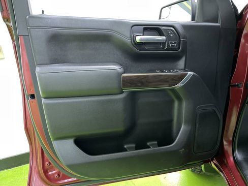 Used 2019 GMC Sierra 1500 SLT image 17