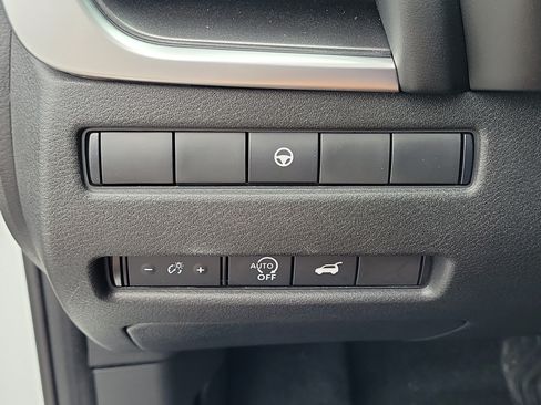 Certified 2024 Nissan Rogue SV w/ SV Premium Package FWD image 25