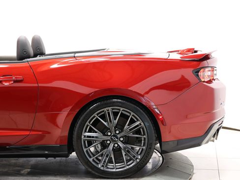 Used 2023 Chevrolet Camaro ZL1 RWD image 9