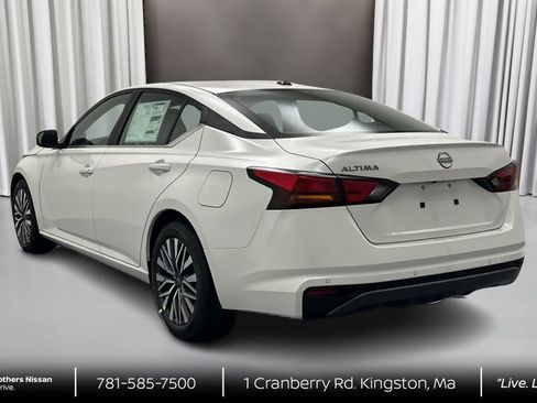 New 2026 Nissan Altima 2.5 SV FWD image 7