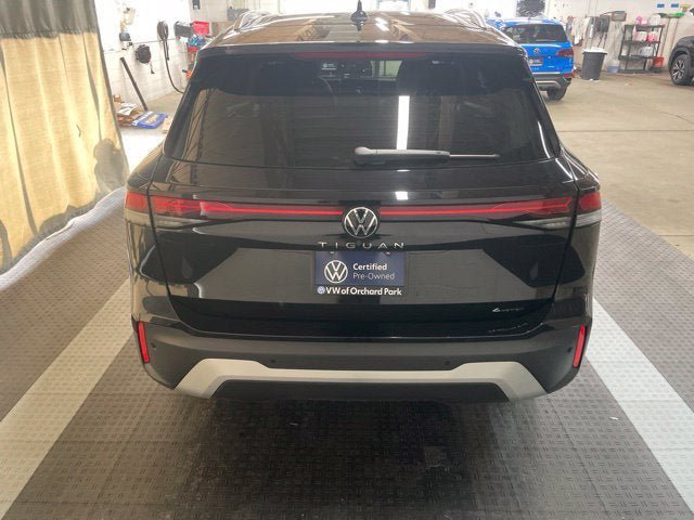 Certified 2025 Volkswagen Tiguan S AWD/4WD image 7