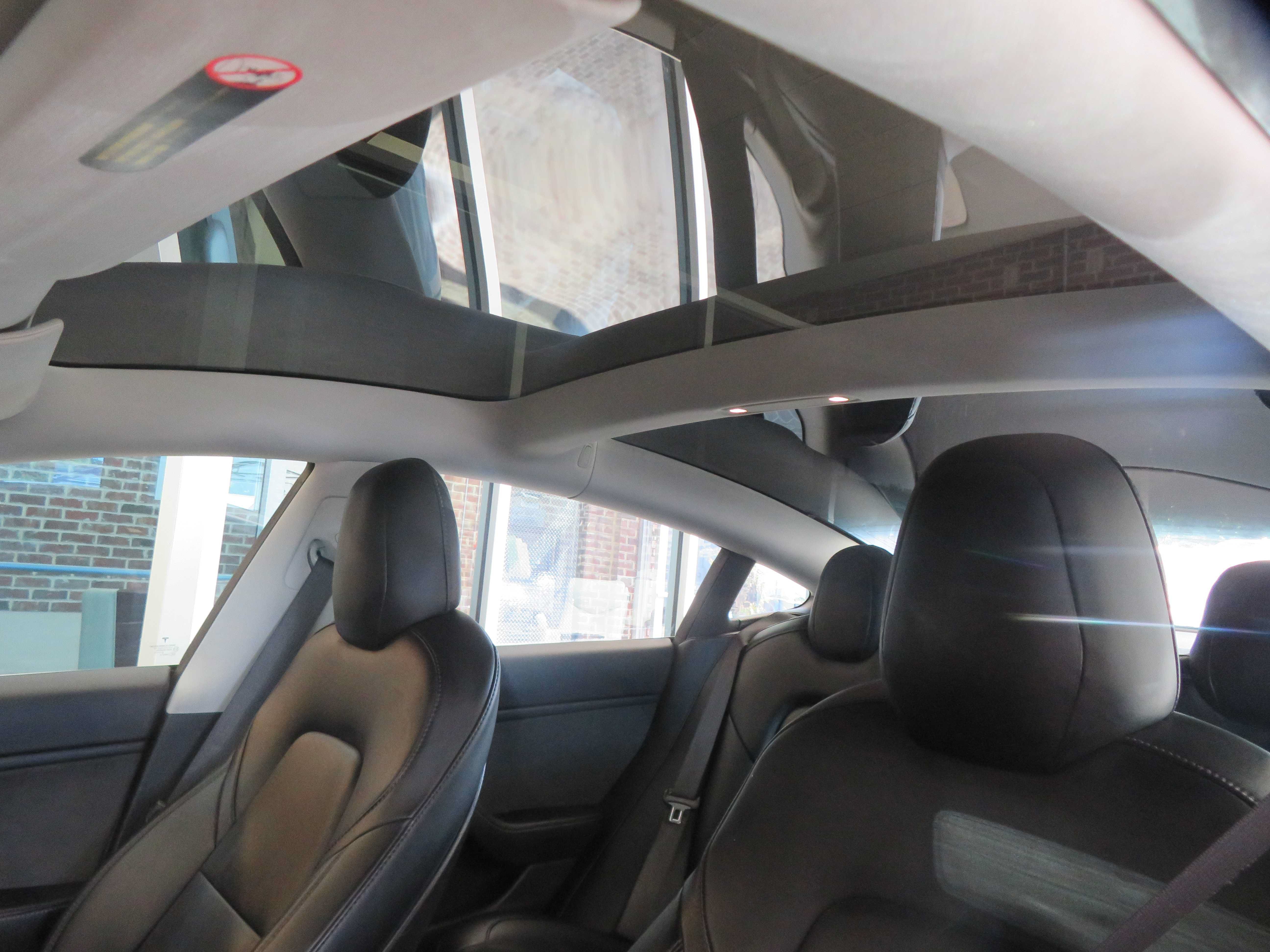 Used 2018 Tesla Model 3 Long Range AWD/4WD image 54