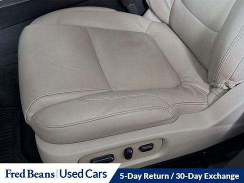 Used 2015 Ford Explorer XLT w/ Equipment Group 202B image 20