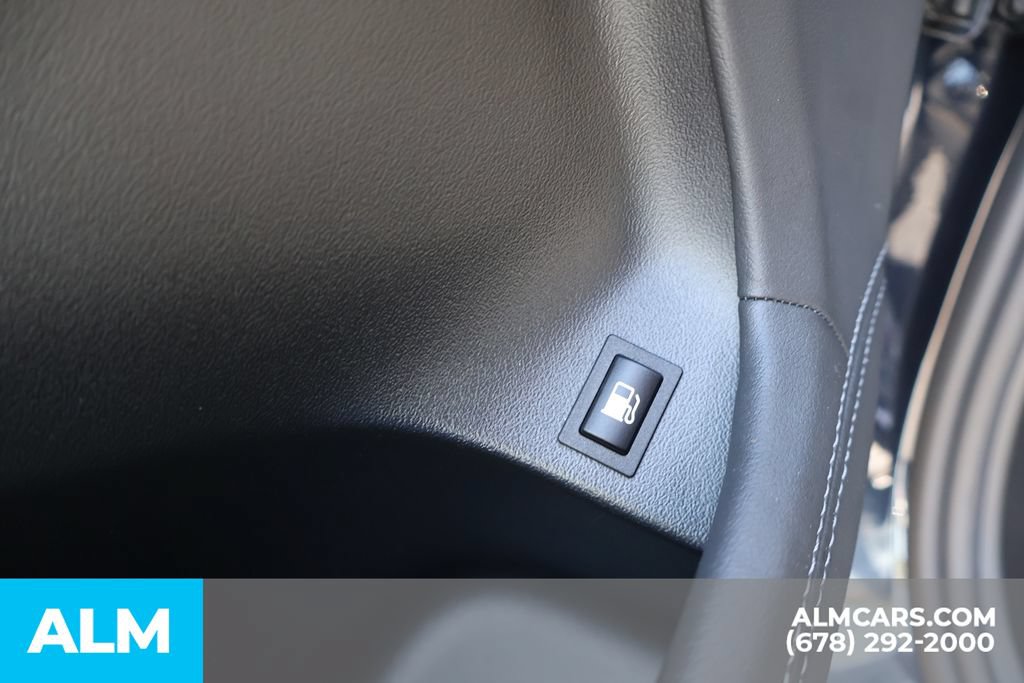 Used 2025 BMW XM AWD/4WD image 12