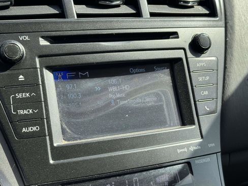 Used 2014 Toyota Prius V Five FWD image 23