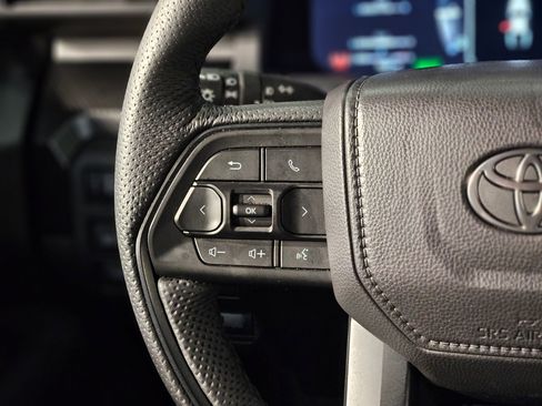 Used 2025 Toyota Tacoma TRD Pro image 28