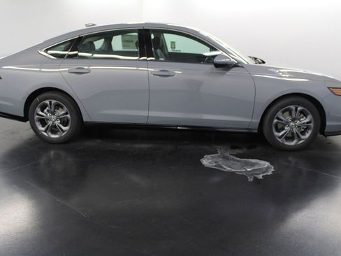 New 2025 Honda Accord EX-L image 8