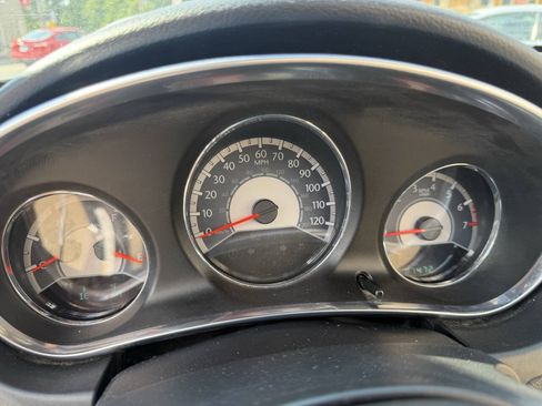 Used 2013 Chrysler 200 Limited FWD image 24