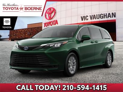 New 2025 Toyota Sienna LE