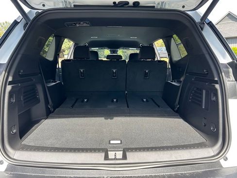 New 2026 GMC Acadia Elevation image 42