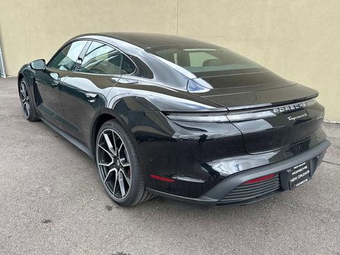 New 2025 Porsche Taycan 4S image 3