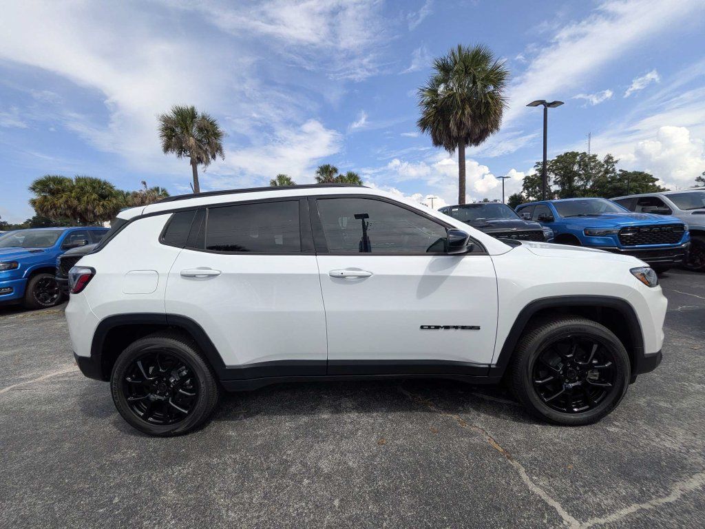 New 2026 Jeep Compass Latitude AWD/4WD image 2